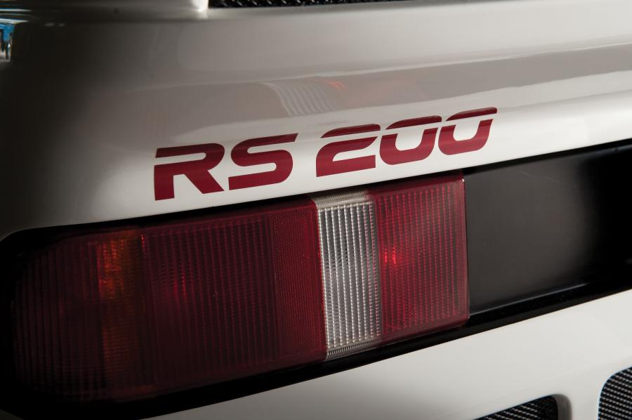 Логотип Ford RS200 Evolution 1984 года  (фото 18 из 45)